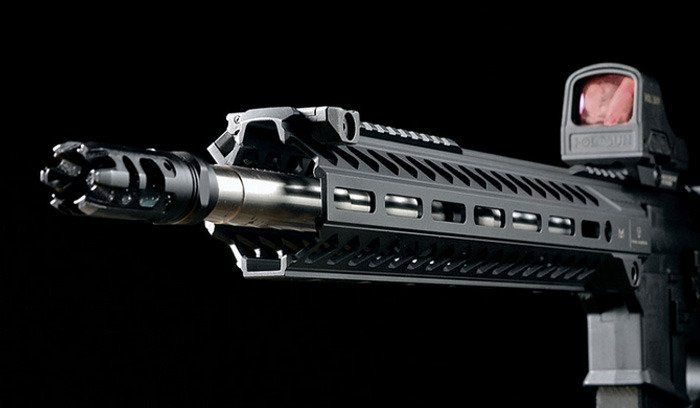 Цівка Strike Industries - Strike Rail Handguard for AR-15 - 13.5" Black SI-StrikeRail-135-BK 7001991 фото