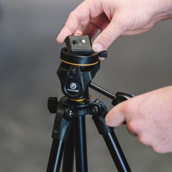 Штатив Vanguard Vesta 233AP (Vesta 233AP) DAS303048 фото