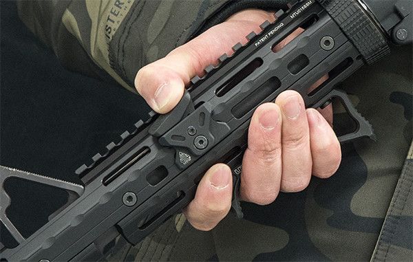 Упор Leapers UTG Angled Mount на цівці, M-LOK, Black 23700983 фото