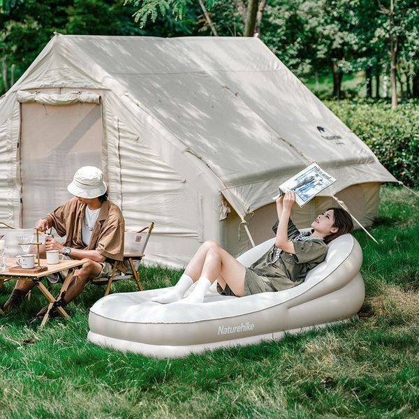 Матрас надувной кемпинговый одноместный Naturehike CNK2300DZ020, 180x90x60 см, Бежевый со встроенным насосом для надувания. 6976023922480 97949 фото